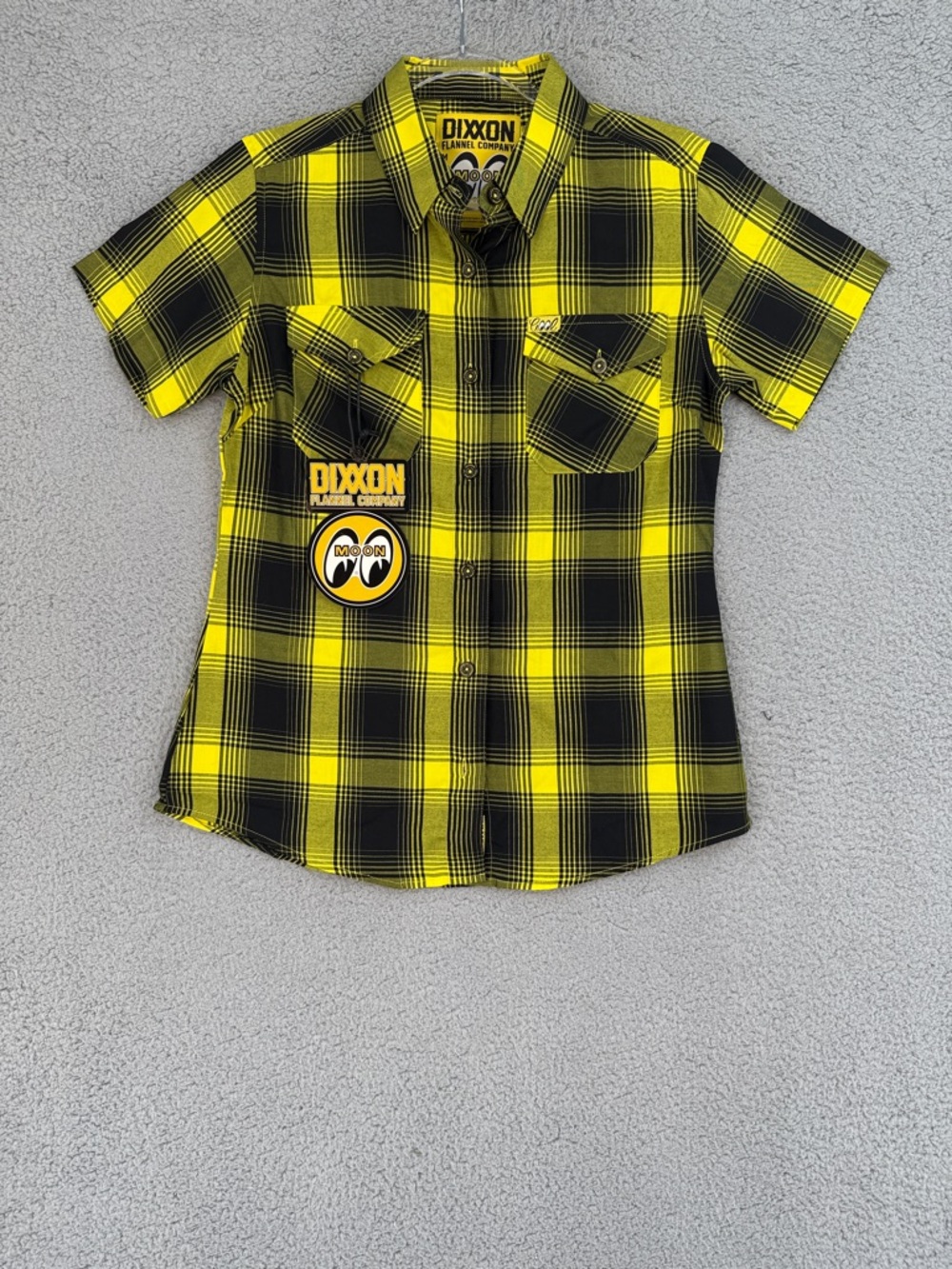Dixxon Moon women’s medium short sleeve button down shirt Yellow & Black Plaid
